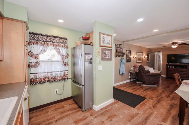 7 Grenier Boulevard, Londonderry, NH 03053