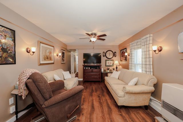 7 Grenier Boulevard, Londonderry, NH 03053