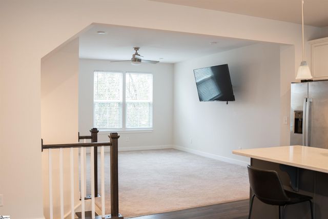 17 Rollins Avenue, Greenville, SC 29607