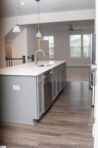 17 Rollins Avenue, Greenville, SC 29607