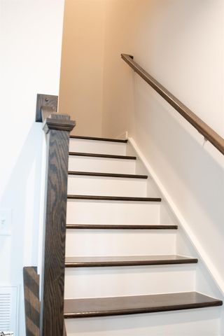 17 Rollins Avenue, Greenville, SC 29607