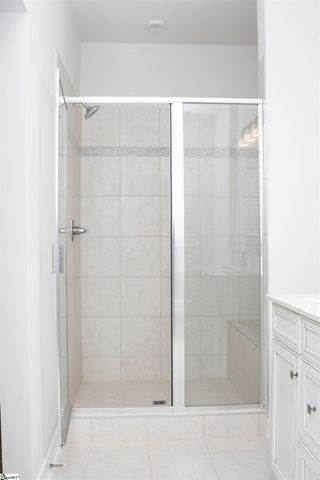 17 Rollins Avenue, Greenville, SC 29607