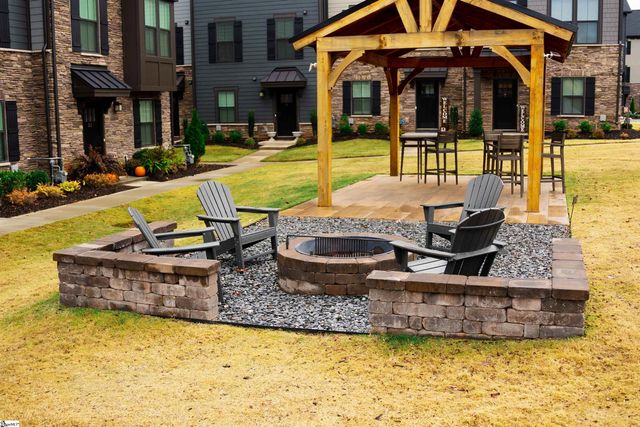 17 Rollins Avenue, Greenville, SC 29607