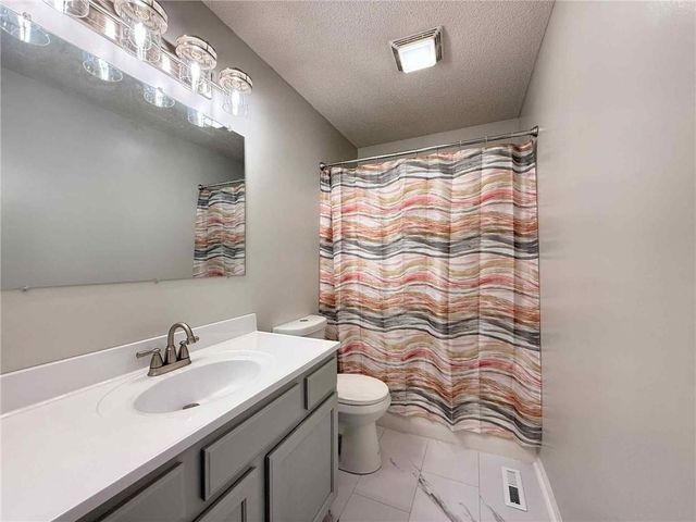 17141 Jessica Street, Gardner, KS 66030