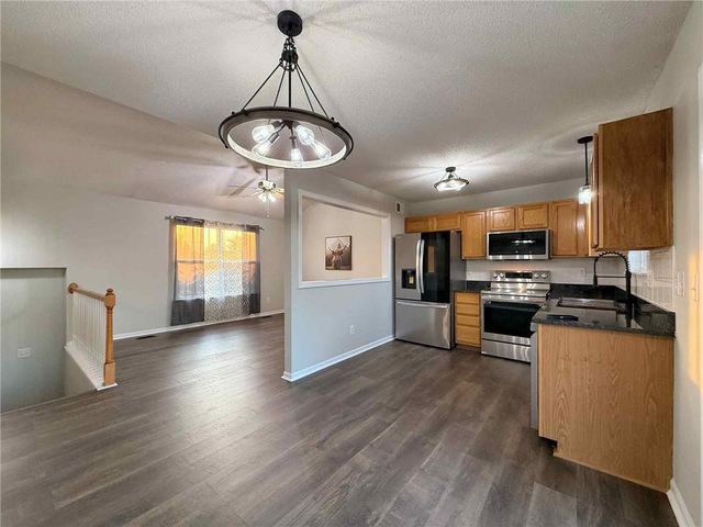 17141 Jessica Street, Gardner, KS 66030