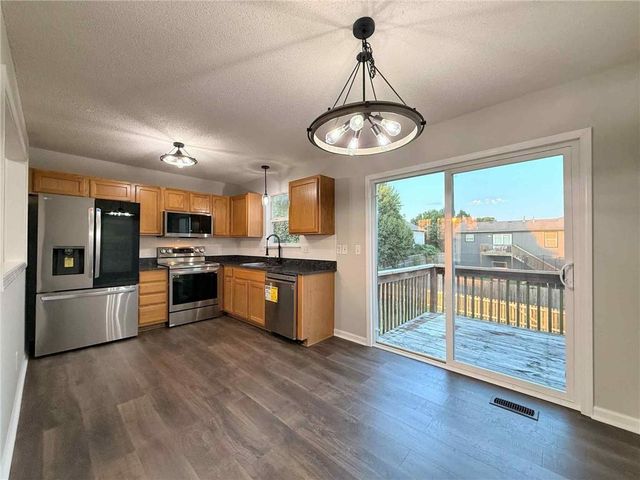 17141 Jessica Street, Gardner, KS 66030