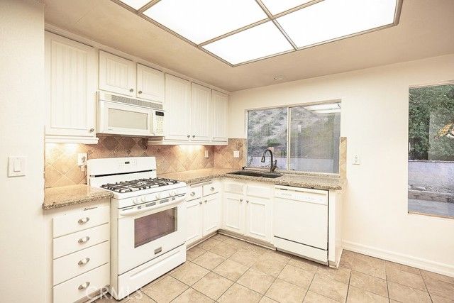 39822 Barcelona, Murrieta, CA 92562