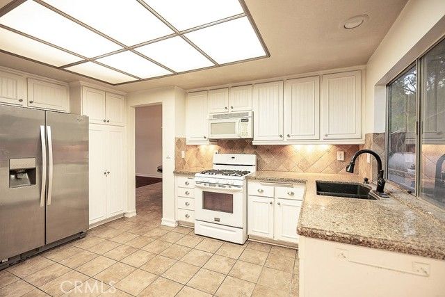 39822 Barcelona, Murrieta, CA 92562