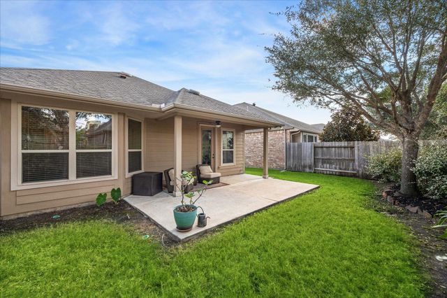 27006 Walker Retreat Lane, Katy, TX 77494