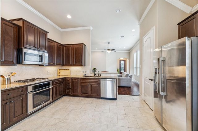 27006 Walker Retreat Lane, Katy, TX 77494