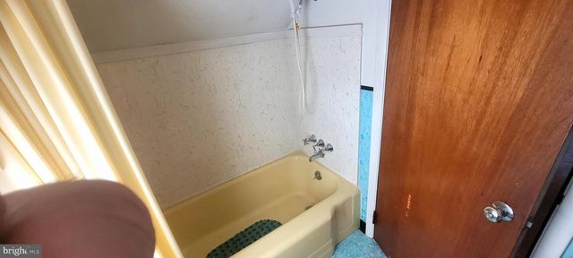 832 EVANSON RD, Hockessin, DE 19707