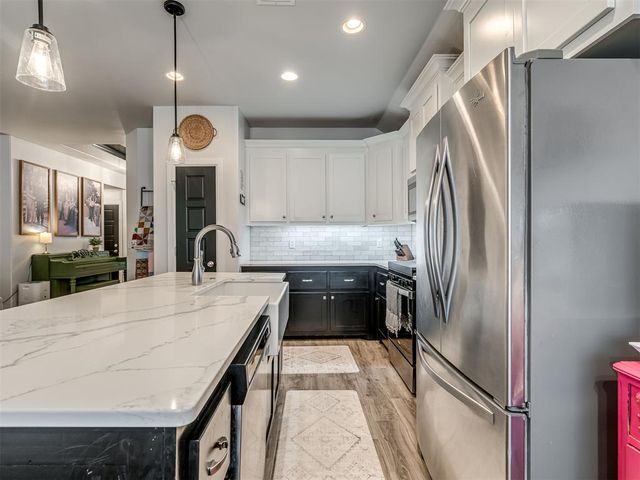 300 Mountain Laurel Way, Noble, OK 73068
