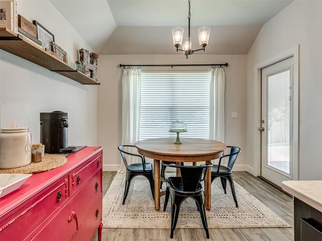 300 Mountain Laurel Way, Noble, OK 73068