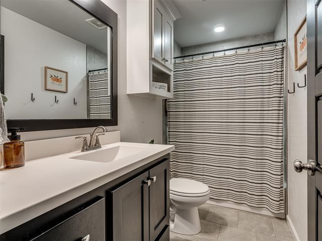 300 Mountain Laurel Way, Noble, OK 73068