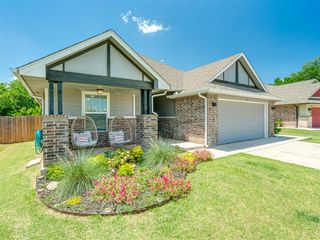 300 Mountain Laurel Way, Noble, OK 73068