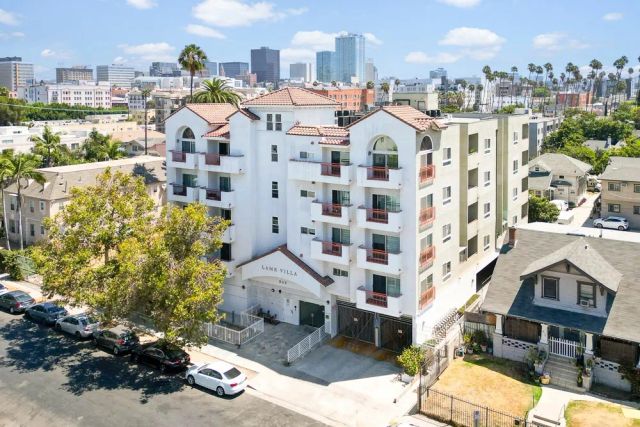908 S Ardmore Avenue 304, Los Angeles, CA 90006