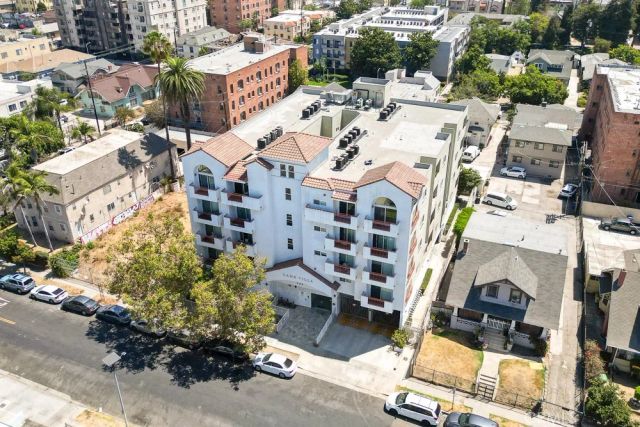 908 S Ardmore Avenue 304, Los Angeles, CA 90006