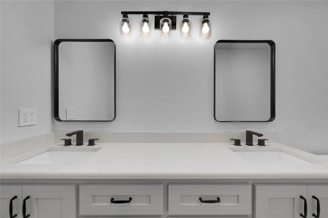 214 N Avenue P, Clifton, TX 76634