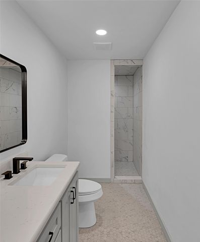 214 N Avenue P, Clifton, TX 76634