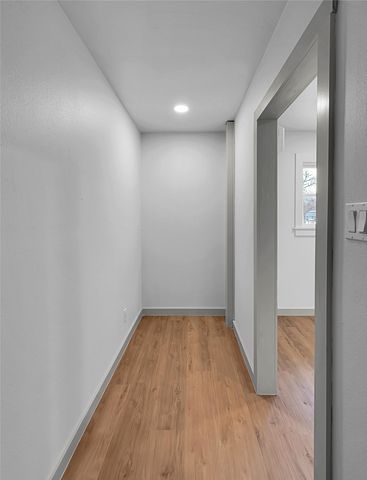 214 N Avenue P, Clifton, TX 76634