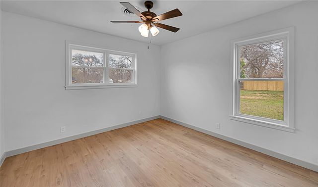 214 N Avenue P, Clifton, TX 76634