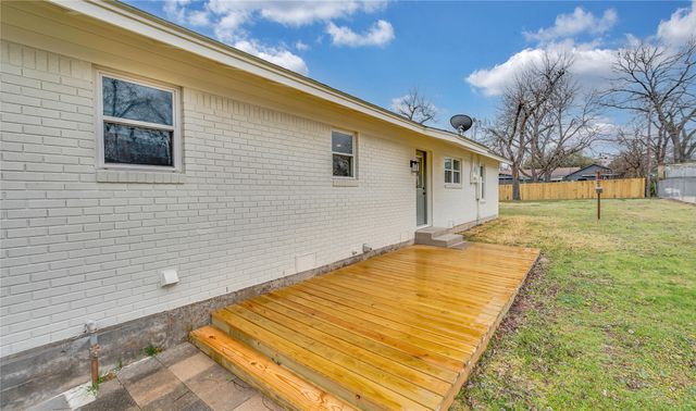 214 N Avenue P, Clifton, TX 76634