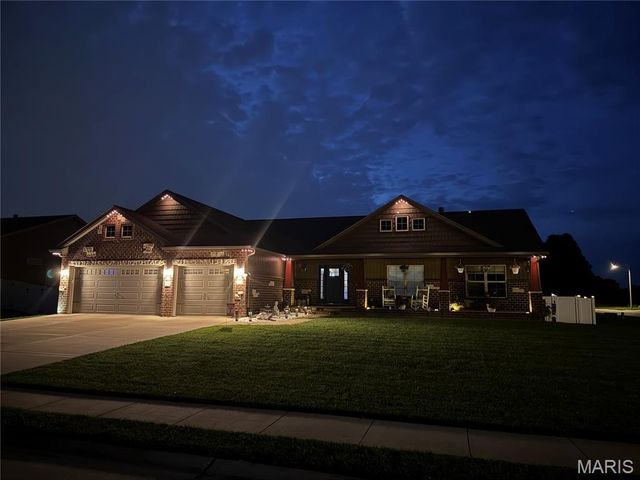 519 Glendale Drive, Troy, IL 62294