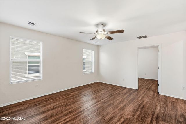 207 W Calle Matraca, Sahuarita, AZ 85629