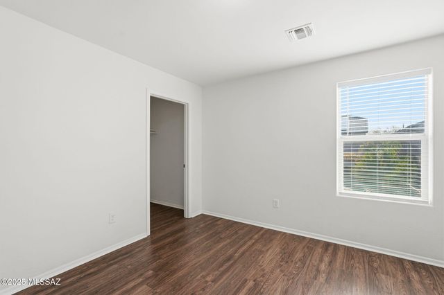 207 W Calle Matraca, Sahuarita, AZ 85629