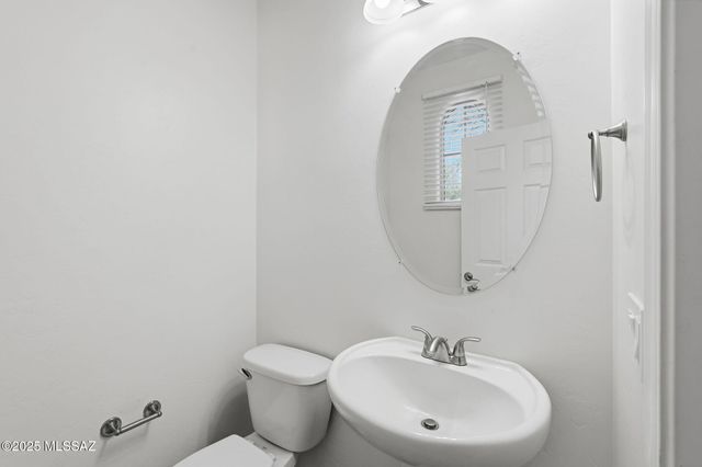 207 W Calle Matraca, Sahuarita, AZ 85629