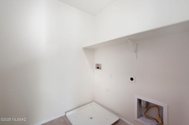 207 W Calle Matraca, Sahuarita, AZ 85629