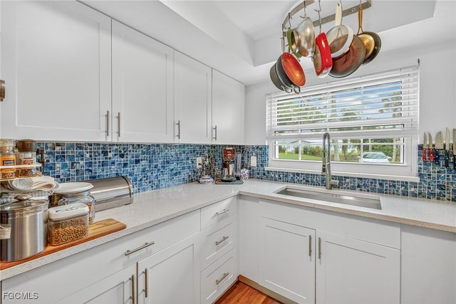 7025 New Post DR 4, North Fort Myers, FL 33917