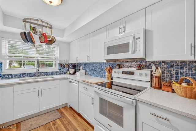 7025 New Post DR 4, North Fort Myers, FL 33917