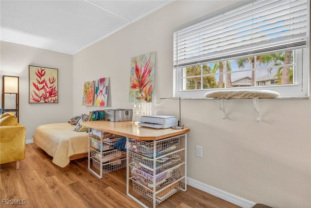 7025 New Post DR 4, North Fort Myers, FL 33917