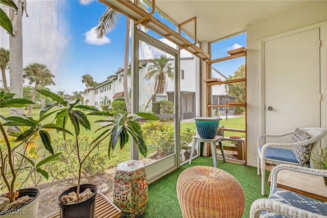 7025 New Post DR 4, North Fort Myers, FL 33917