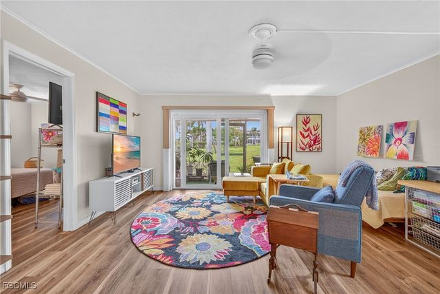 7025 New Post DR 4, North Fort Myers, FL 33917