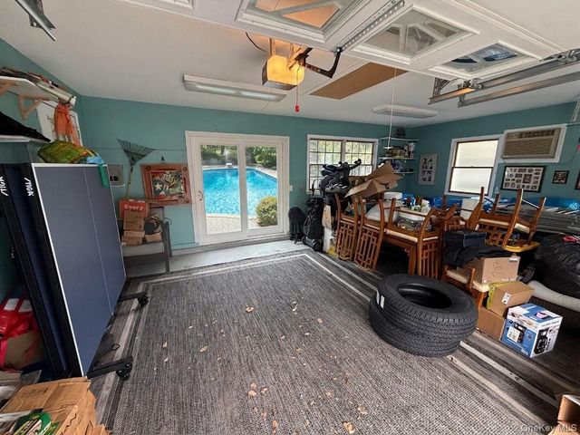 818 12th Street, West Babylon, NY 11704