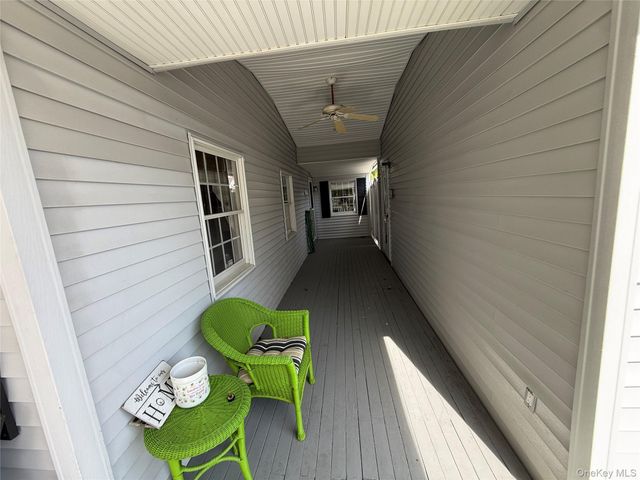 818 12th Street, West Babylon, NY 11704