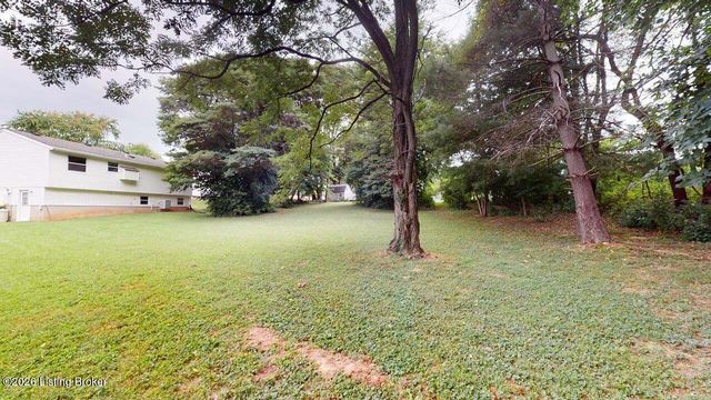 5009 Winding Spring Pl, Louisville, KY 40245