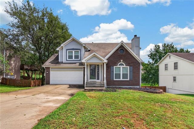 6529 NW Hidden Valley Road, Kansas City, MO 64152