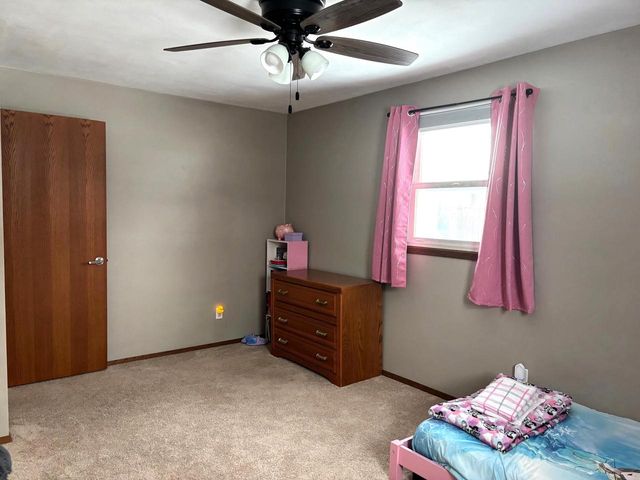 1905 MILLER LANE, Kaukauna, WI 54130