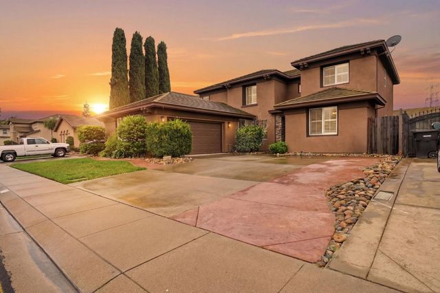 2618 Corral Way, Riverbank, CA 95367