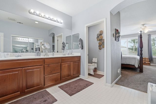 2618 Corral Way, Riverbank, CA 95367