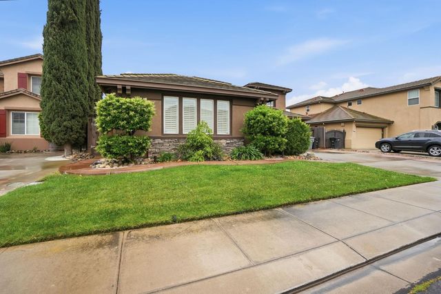 2618 Corral Way, Riverbank, CA 95367