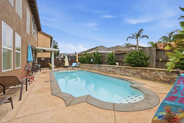 2618 Corral Way, Riverbank, CA 95367