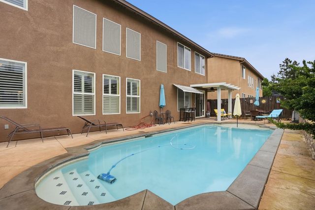 2618 Corral Way, Riverbank, CA 95367