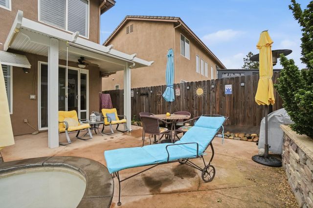 2618 Corral Way, Riverbank, CA 95367