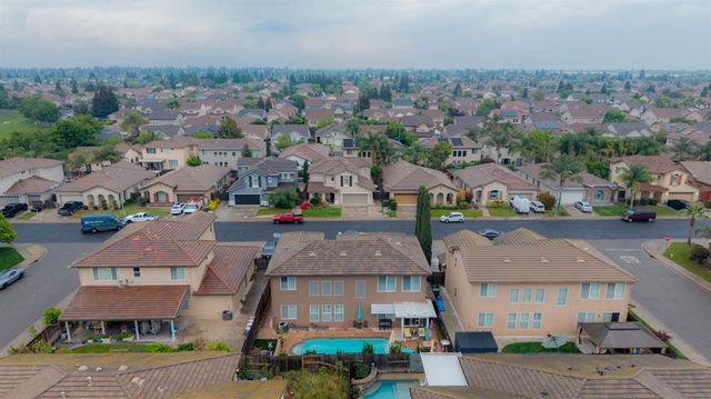 2618 Corral Way, Riverbank, CA 95367