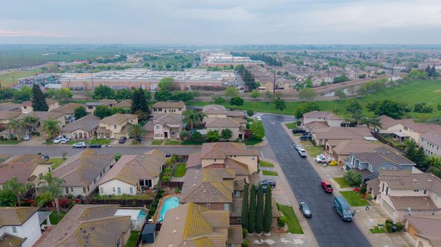 2618 Corral Way, Riverbank, CA 95367