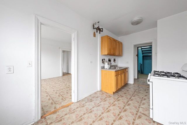 1715 Nelson Avenue 2D, Bronx, NY 10453